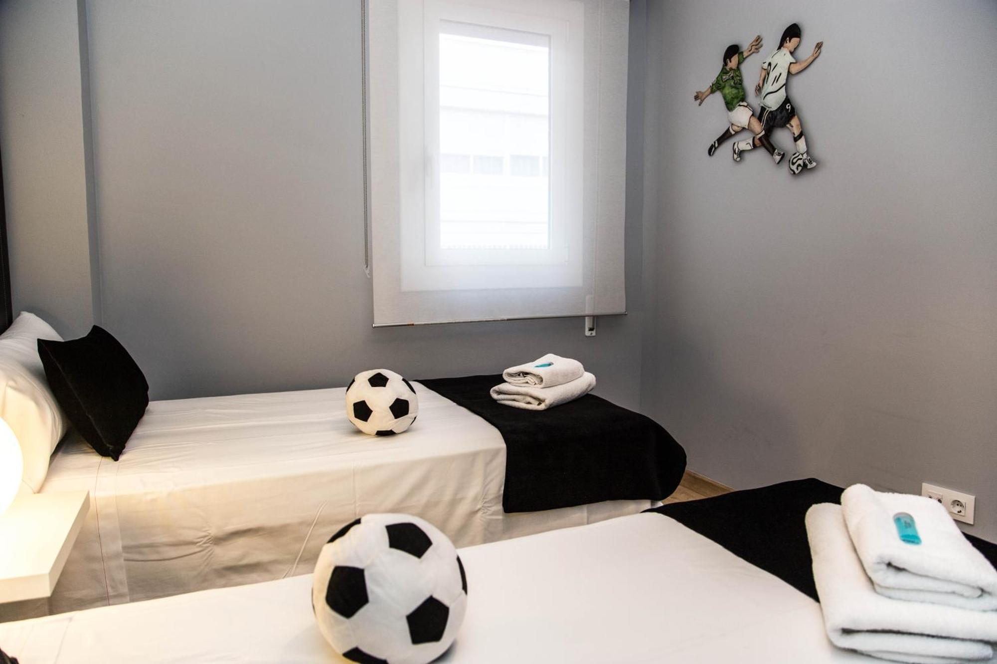 Alcam Camp Nou Stadium Big Apartments Barcelone Extérieur photo