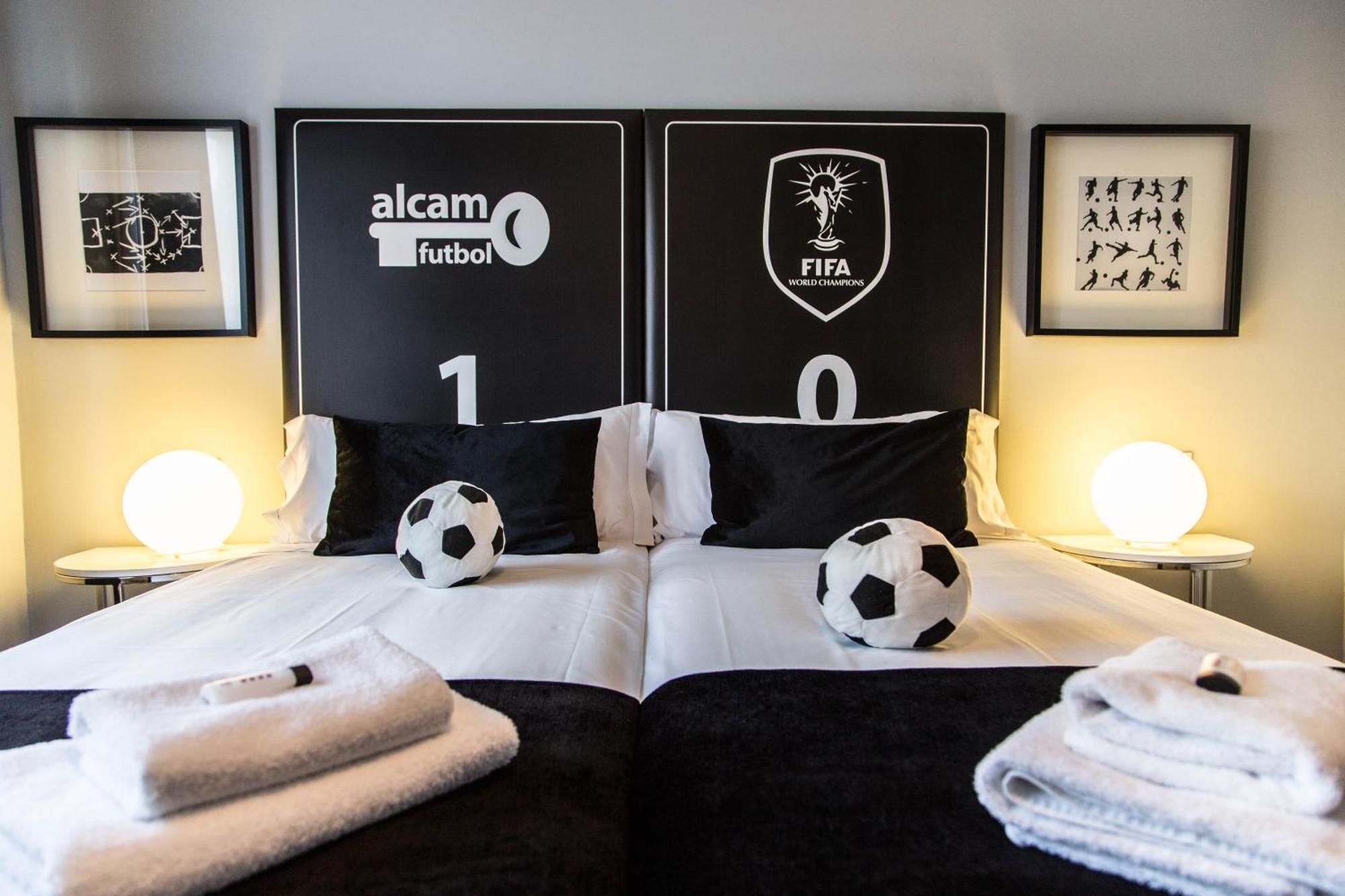 Alcam Camp Nou Stadium Big Apartments Barcelone Extérieur photo